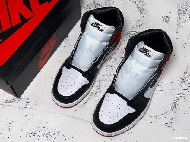 Retro Toe CD0461-016 High Air 1 Black Jordan Satin 0707